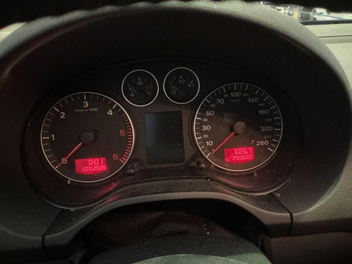 T8