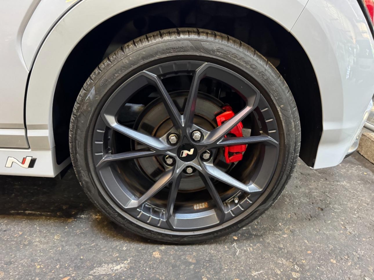 T18