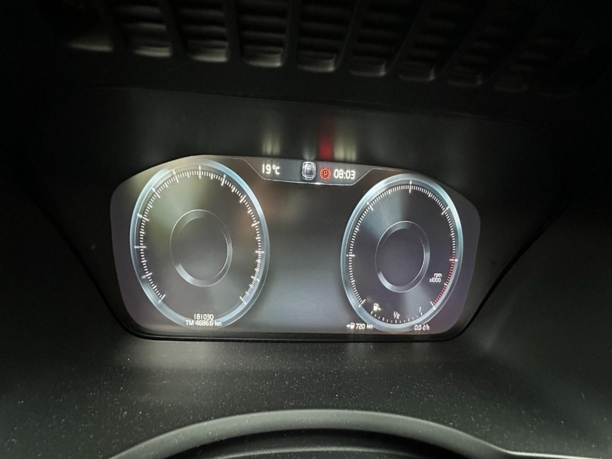 T8