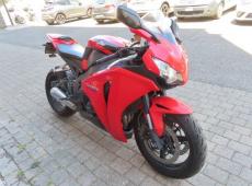 Honda CBR 1000 RR Fireblade (96594 km)