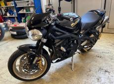 Triumph Street Triple 675 R (16531 km)