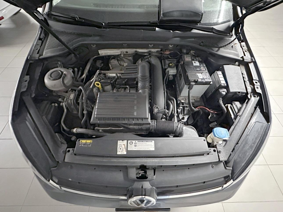 T12