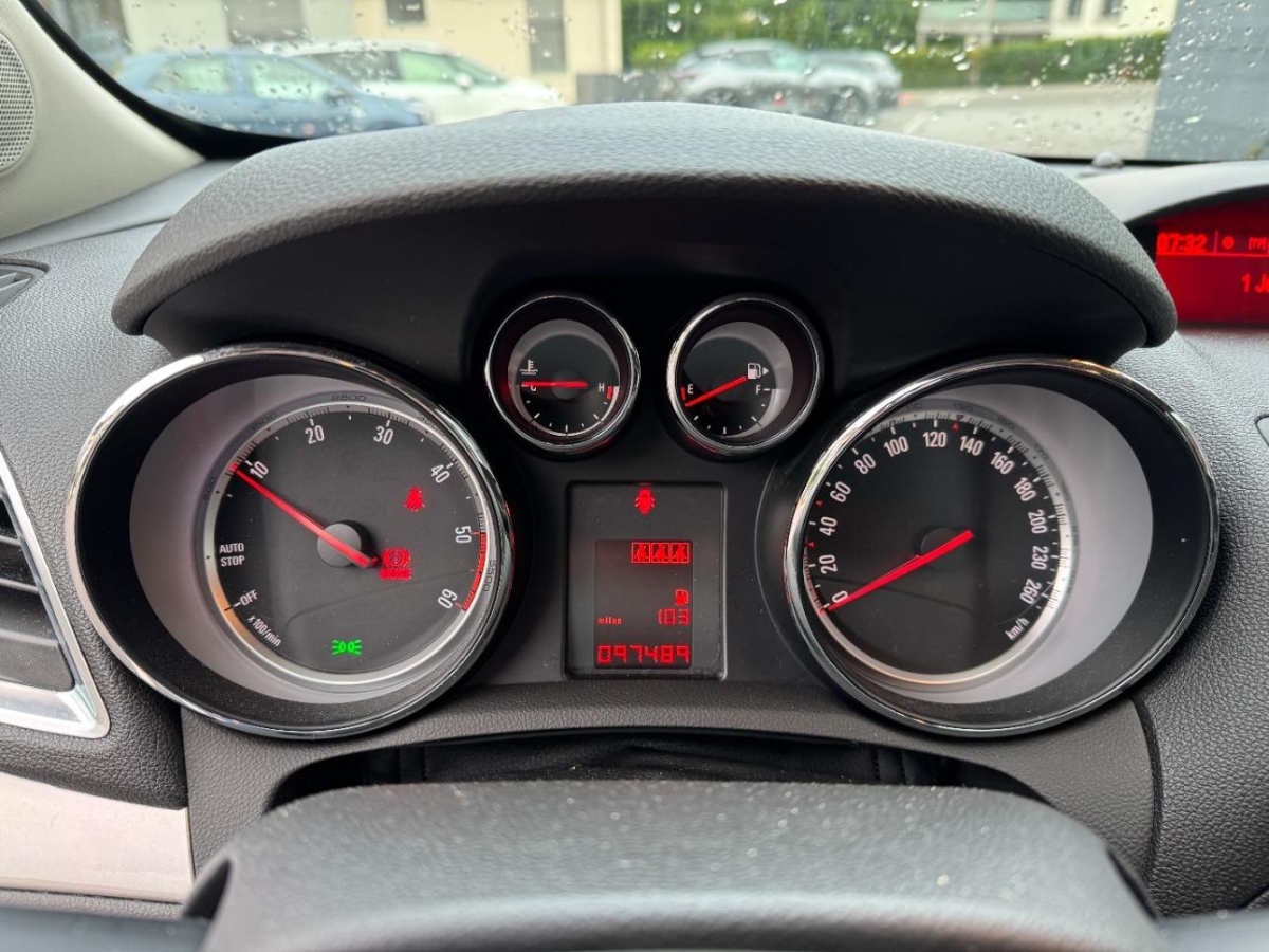 T8