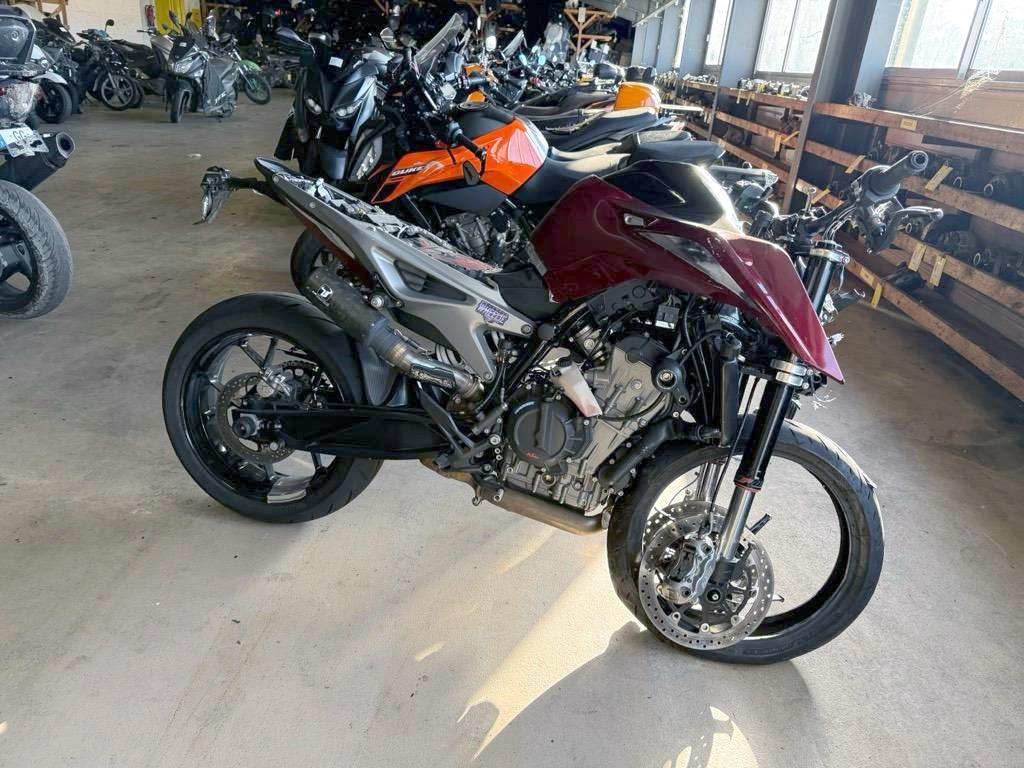 T3