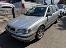 Volvo V40 Kombi (296434 km)