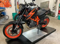 KTM 690 Duke R ABS (Standort)