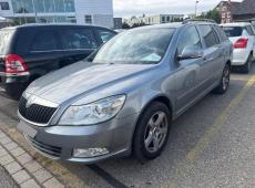 Skoda Octavia Combi (220654 km)