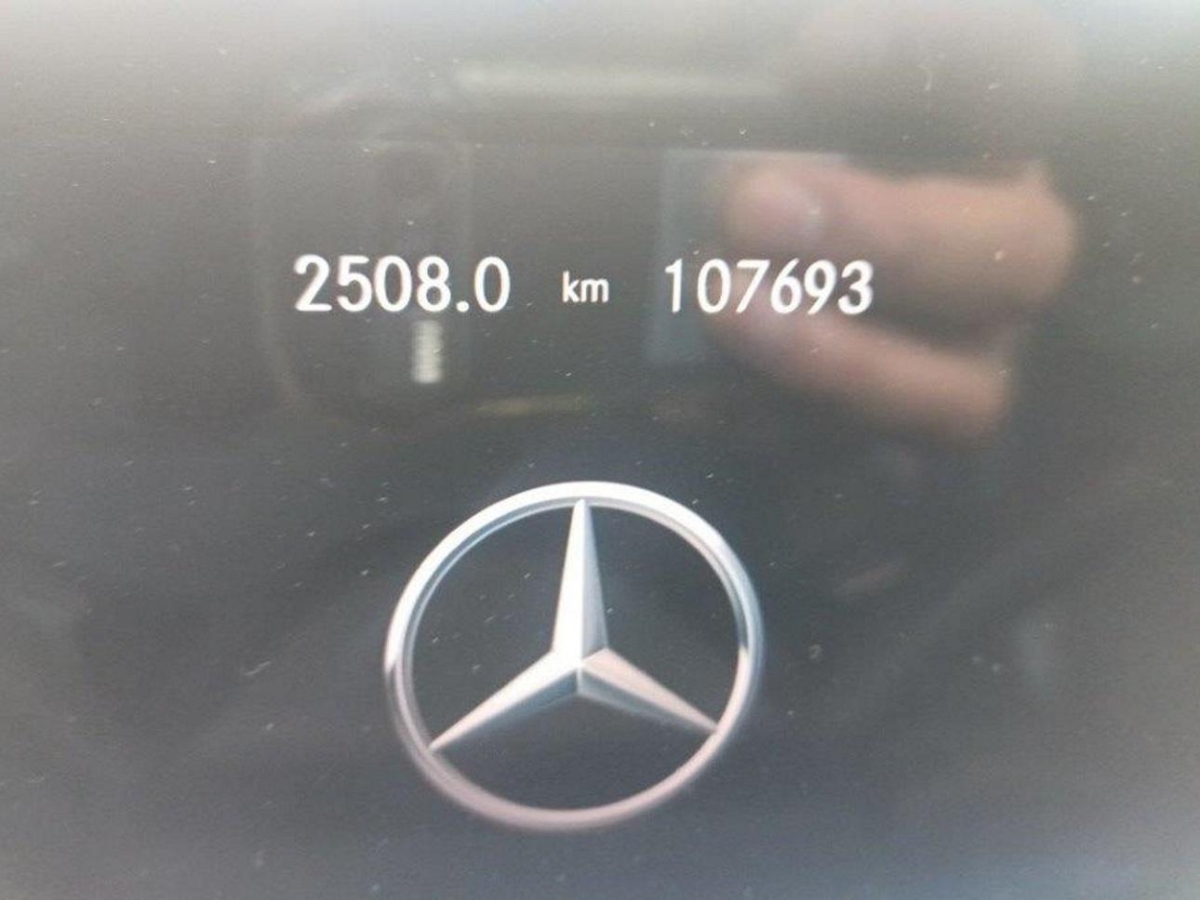 T8