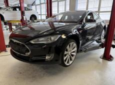Tesla Model S (161009 km)