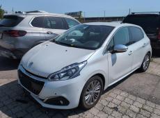 Peugeot 208 1.2i STT ID 474772