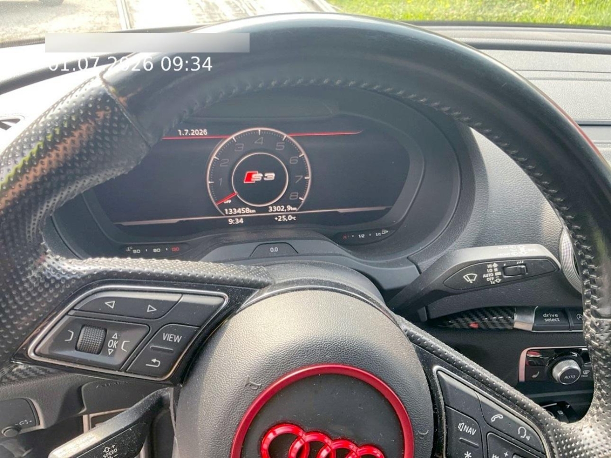 T9