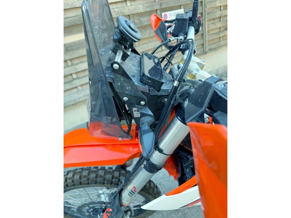 T16