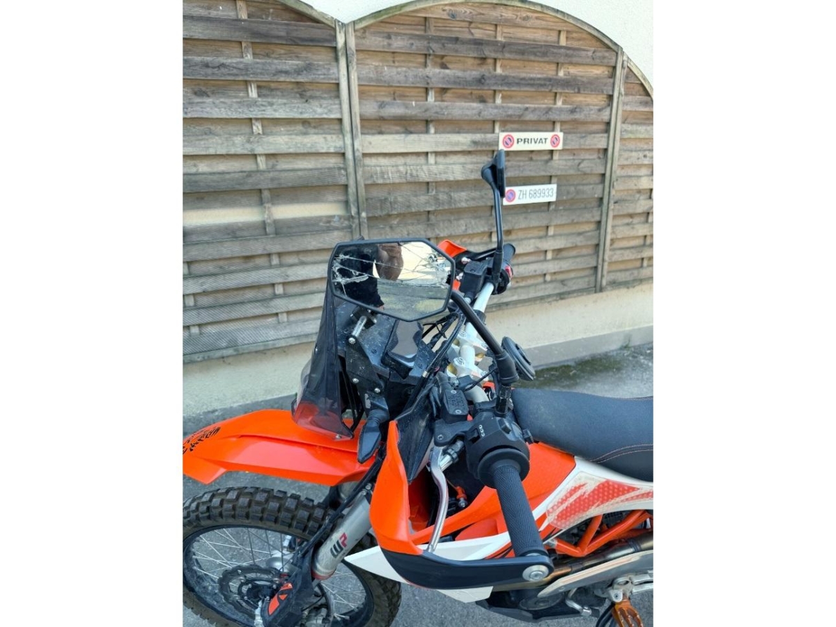 T17