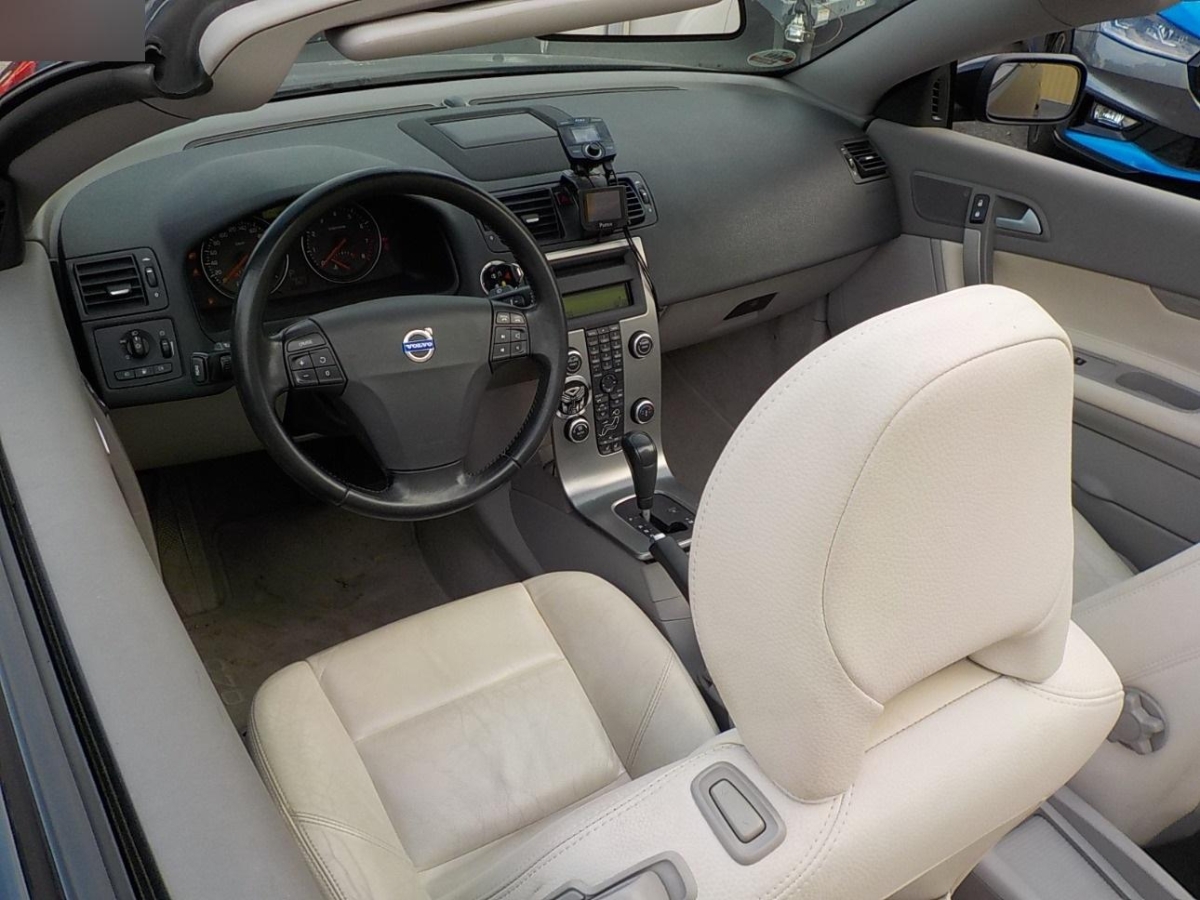T12