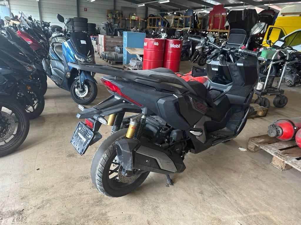 T4