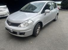 NISSAN Tiida 1.6 acenta Automatic 110 PS ID 476755