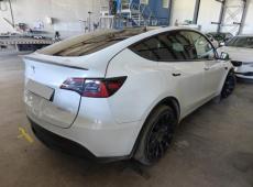 Tesla Model Y (74000 km)