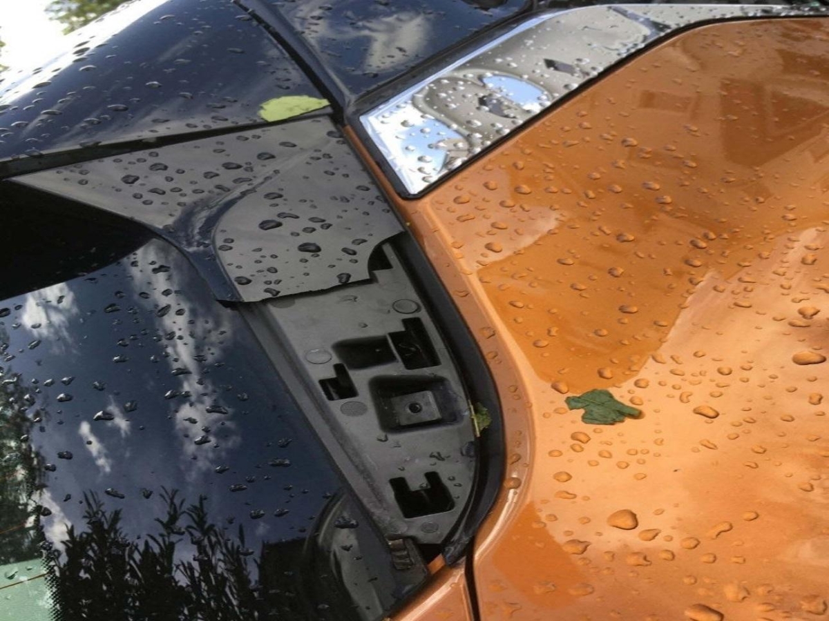 T9