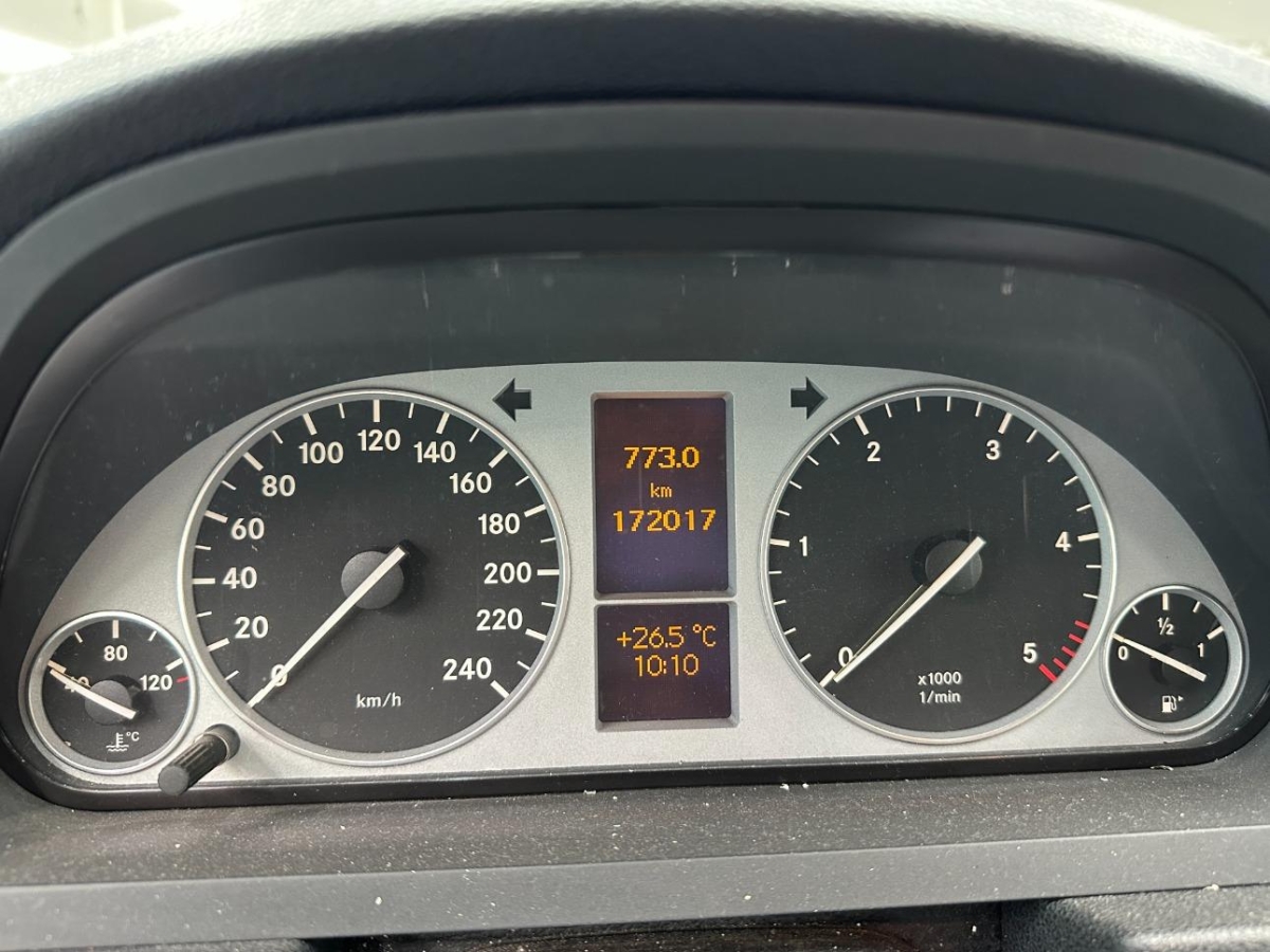 T8