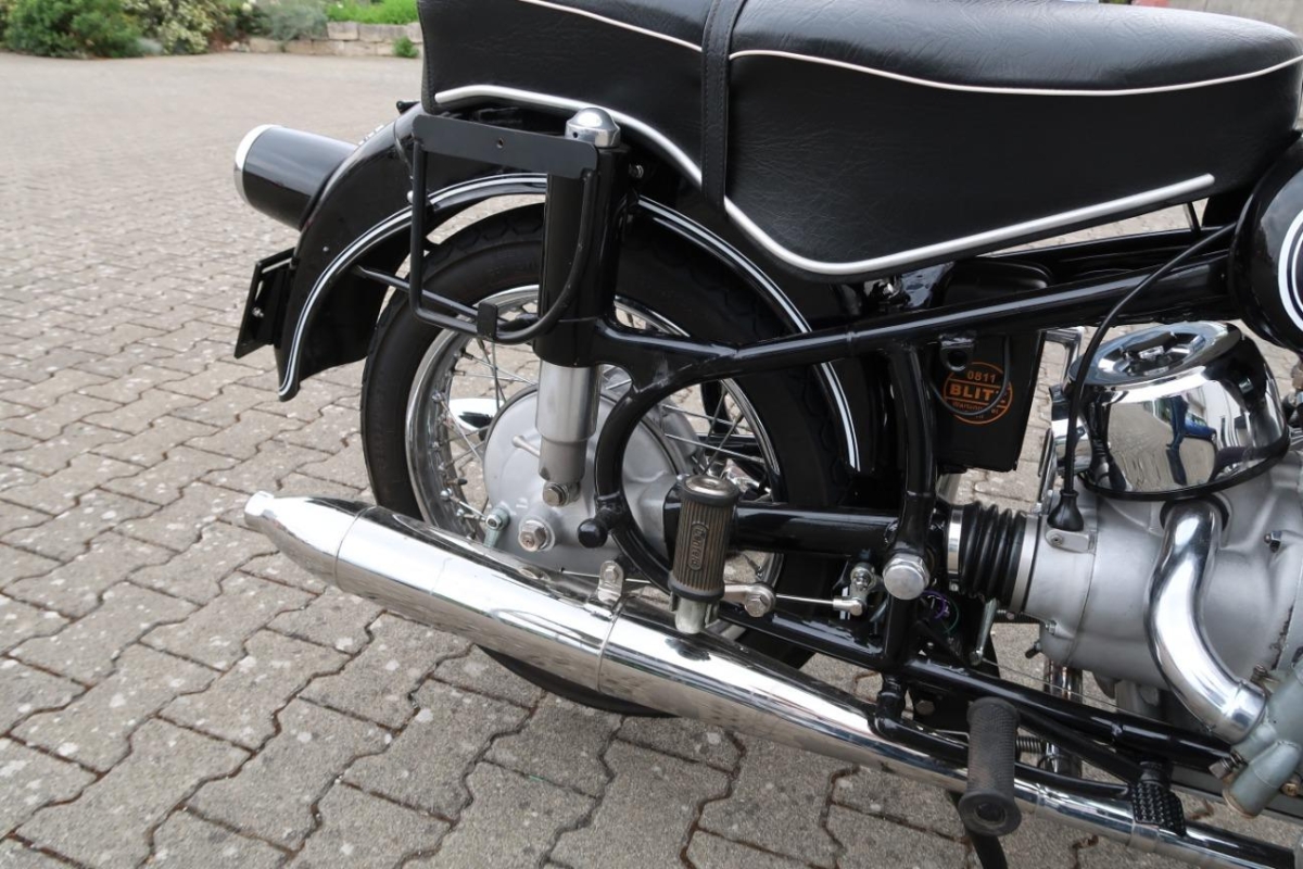 T18