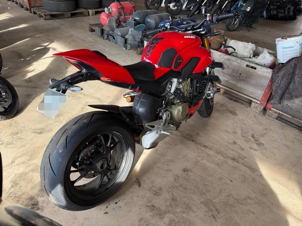 T6