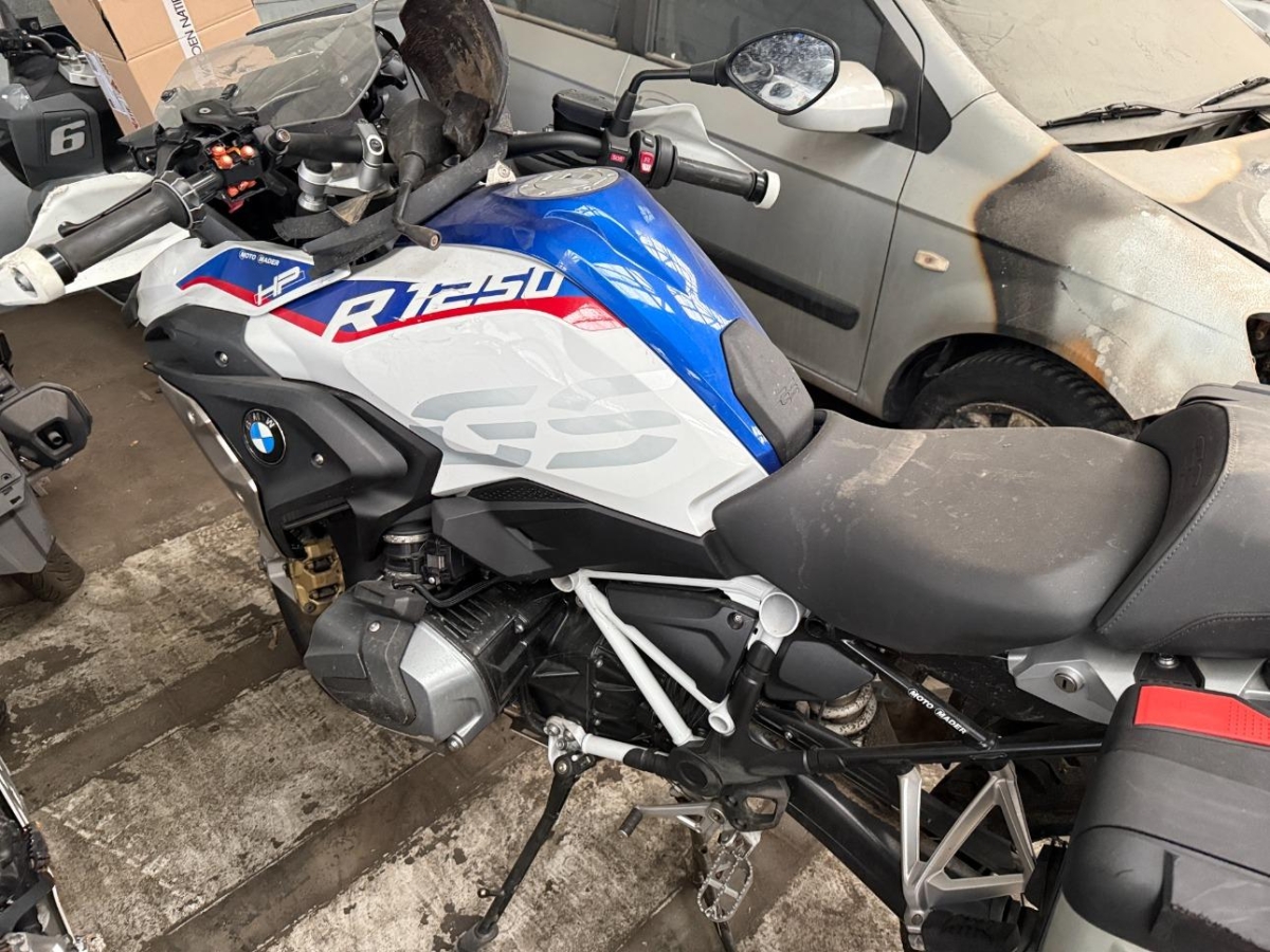 T12