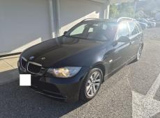 BMW 320i Touring ID 480196