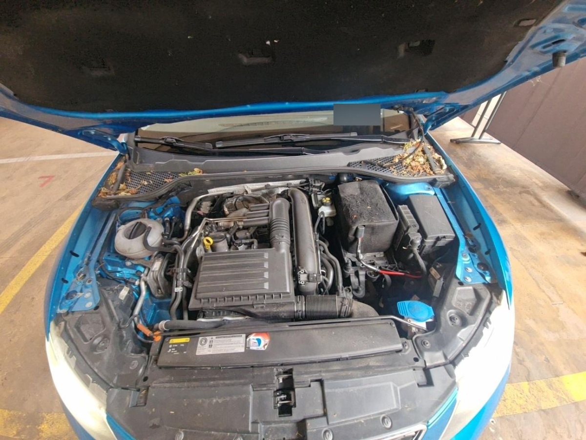 T9