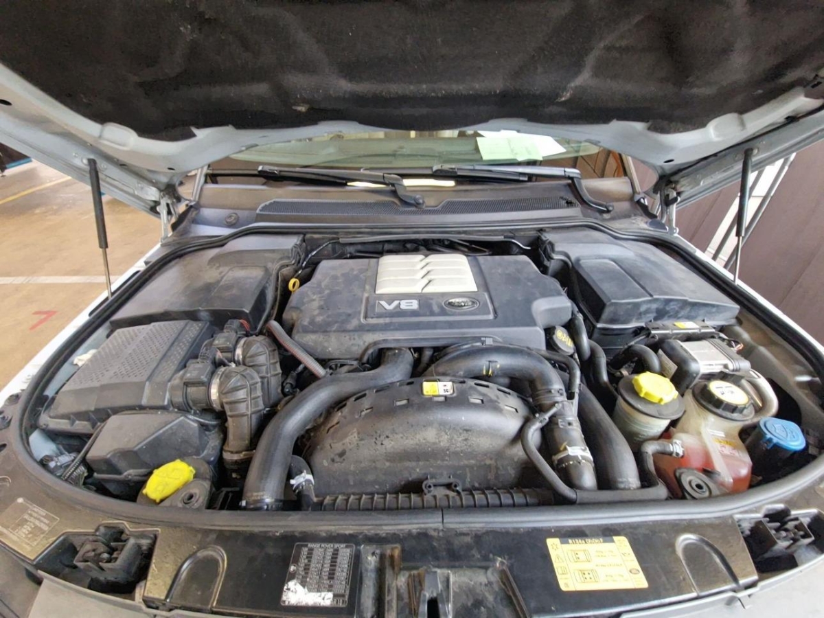 T9