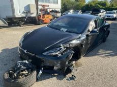Tesla Model S (267106 km)