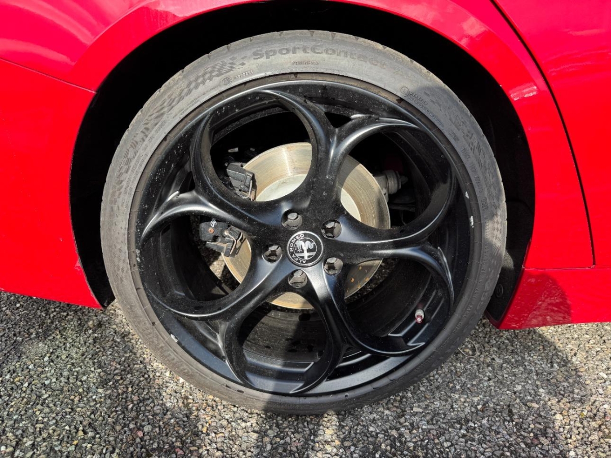 T18