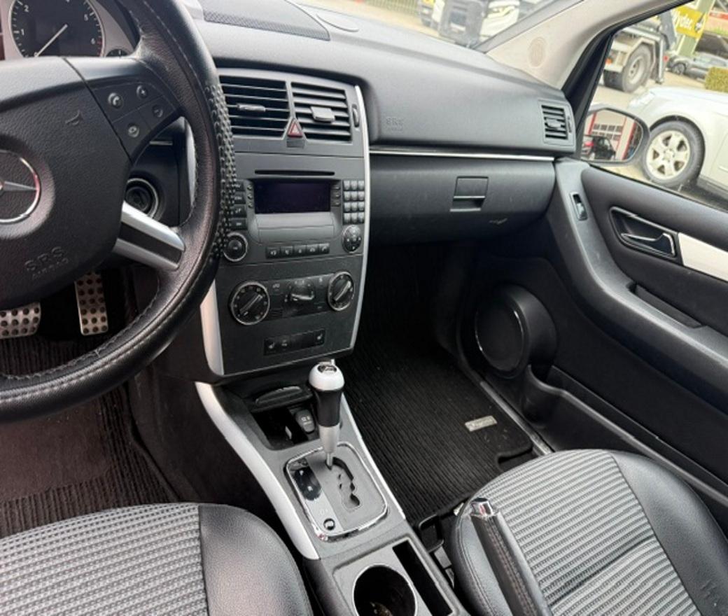 T8