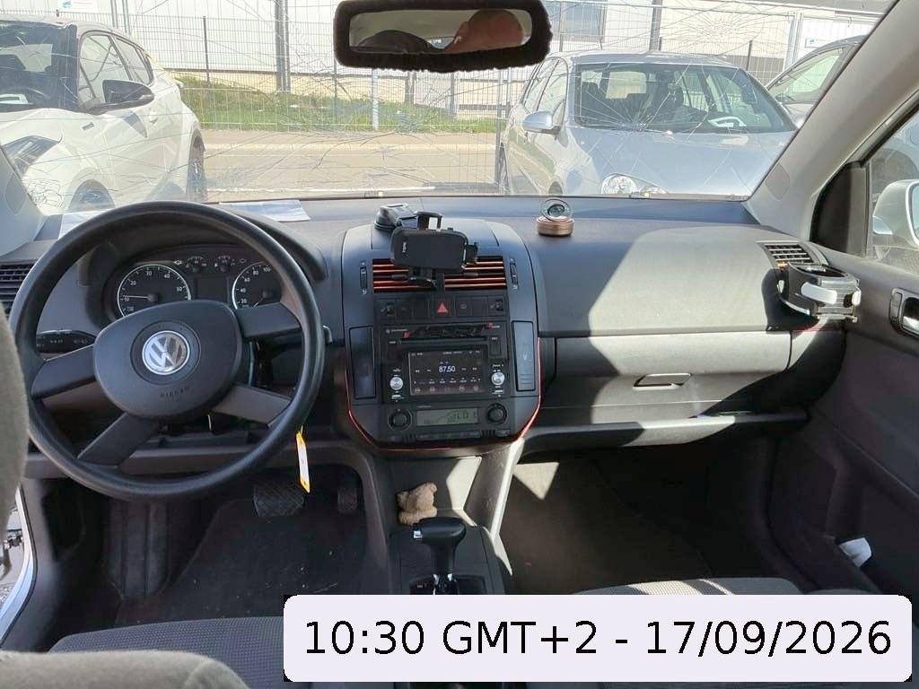 T8