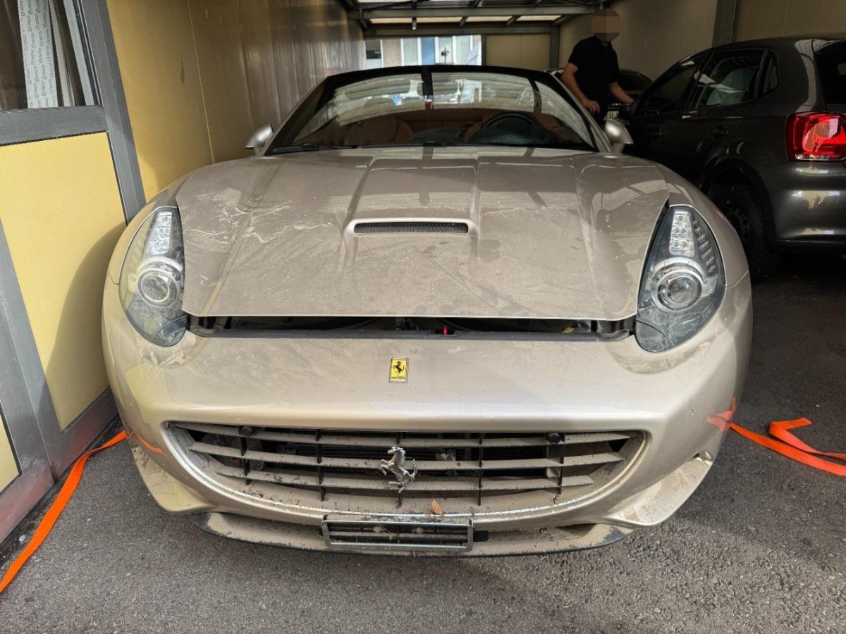 T1