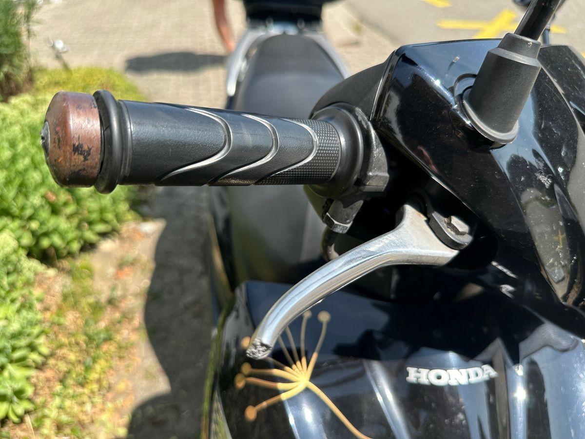 T9