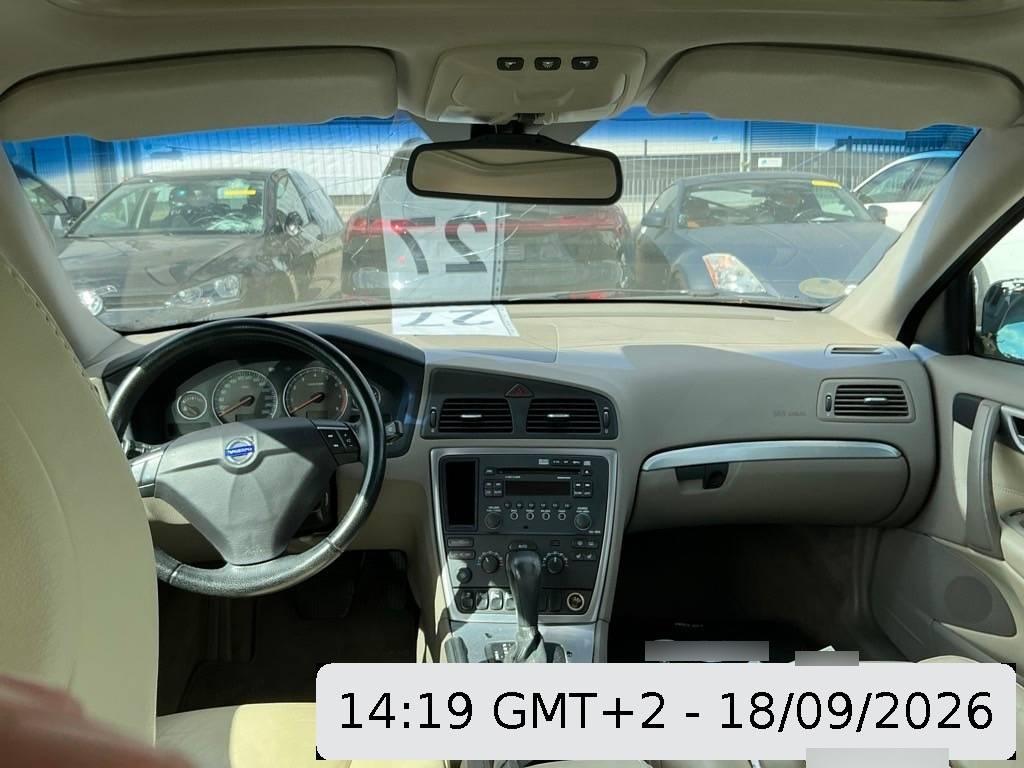 T9