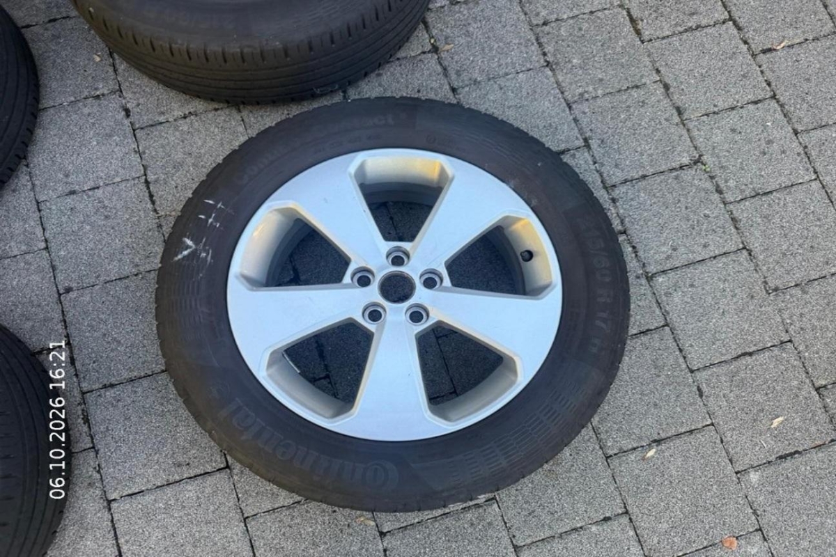 T18