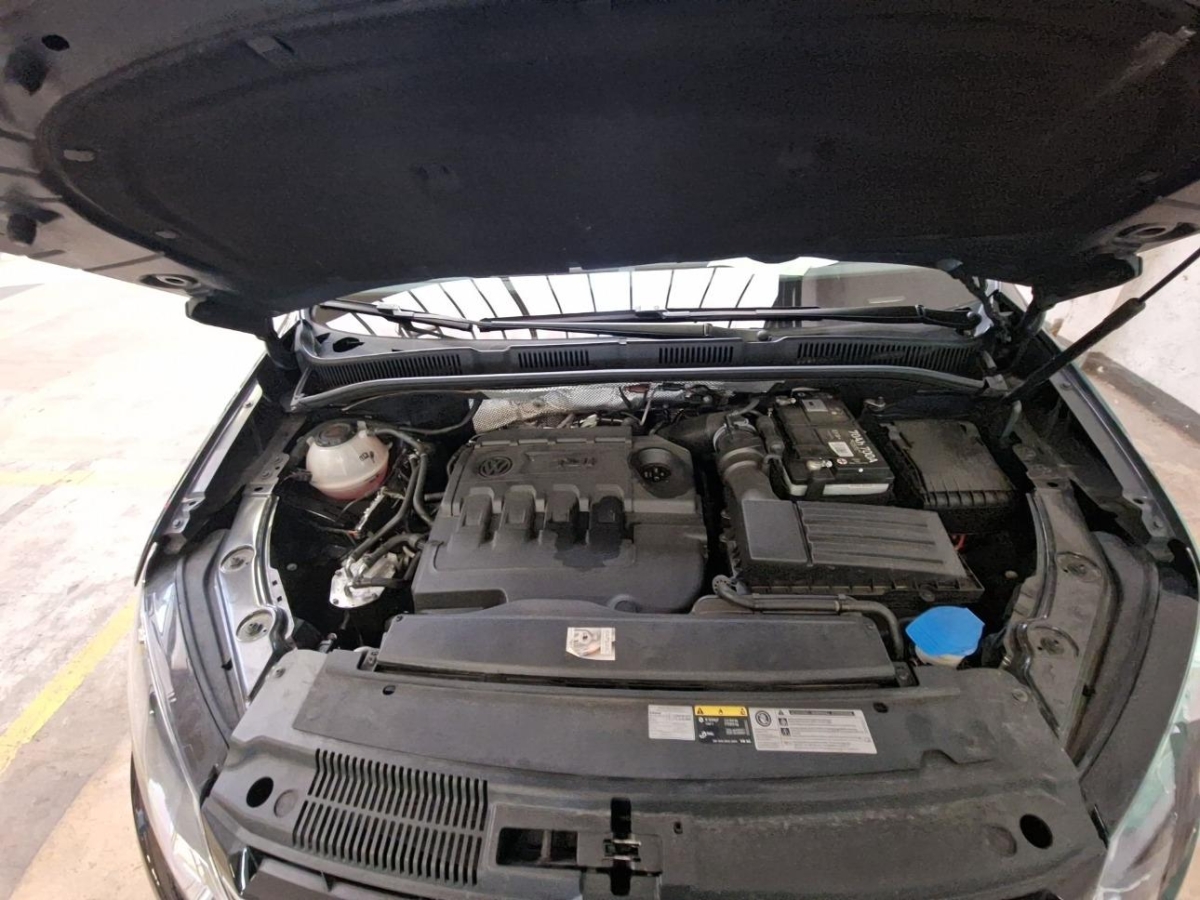 T9