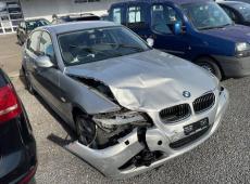 BMW 3er Reihe E90 325i, 218 PS