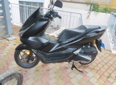 Honda PCX 125 DX ABS (733 km)