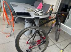 Pinarello Dogma F12 Disc C015 (1 km)