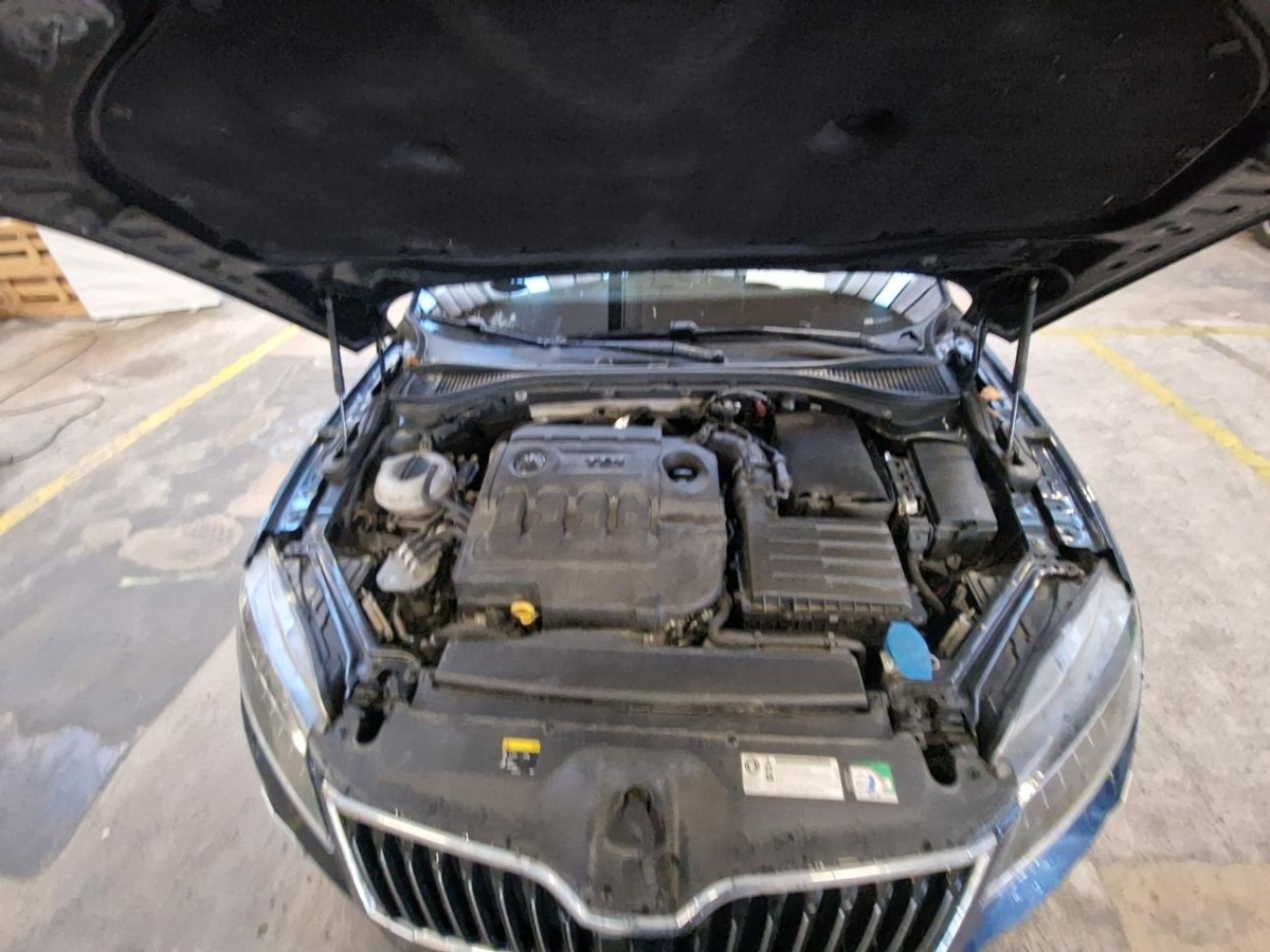 T9