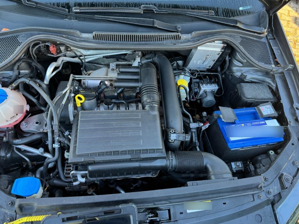 T9