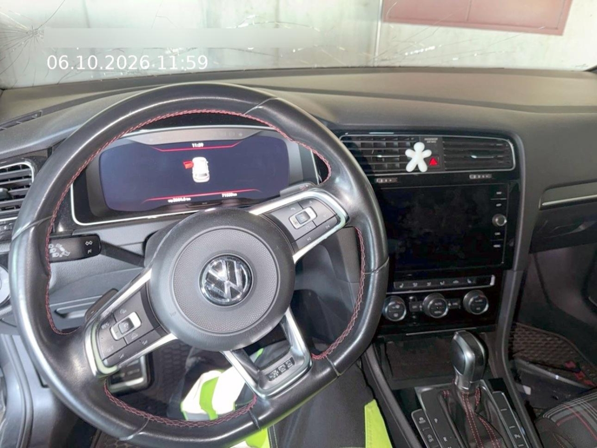 T8