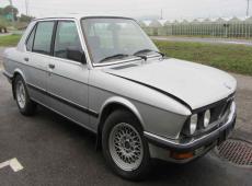 BMW 525E A ID 483435