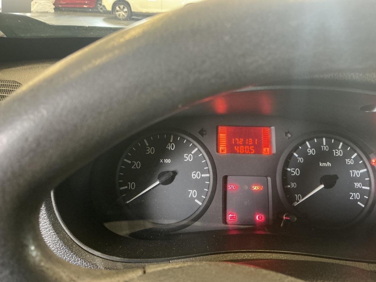 T8