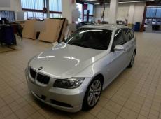 BMW 3er Serie E91 Touring 325xi Touring, 218 PS