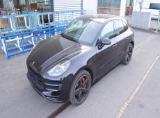 Porsche Macan Turbo ID 483938