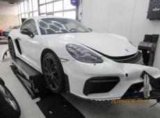 PORSCHE 718 CAYMAN GT4 ID 484124