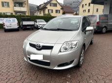 Toyota Auris ID 484310